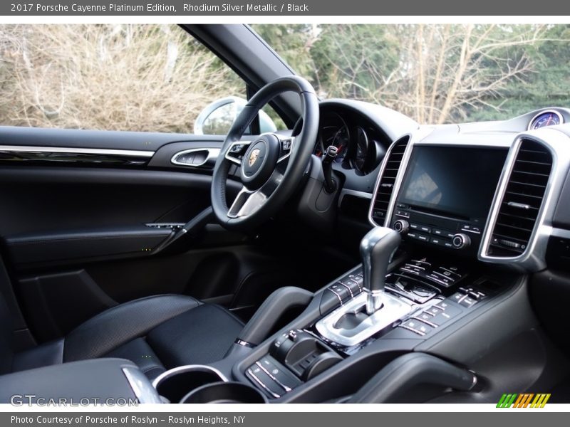 Rhodium Silver Metallic / Black 2017 Porsche Cayenne Platinum Edition