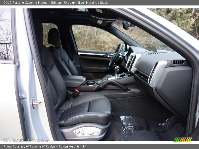 Rhodium Silver Metallic / Black 2017 Porsche Cayenne Platinum Edition