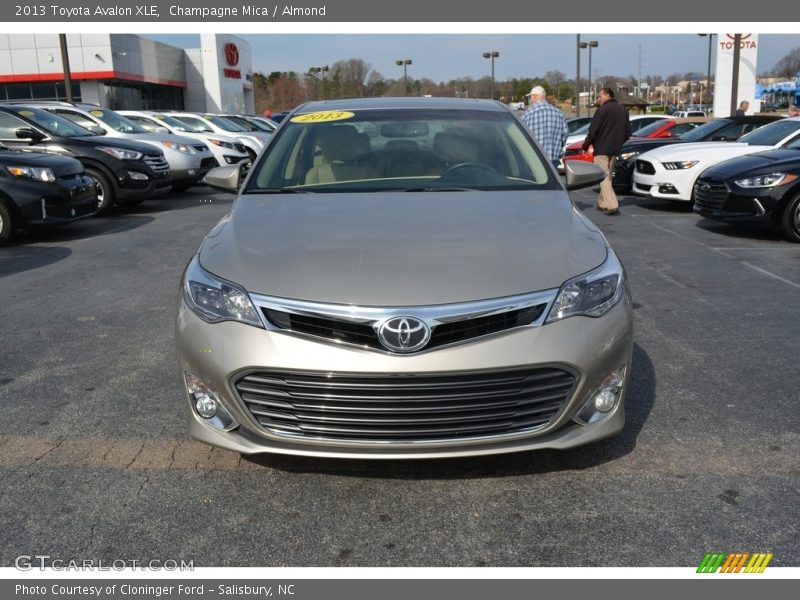 Champagne Mica / Almond 2013 Toyota Avalon XLE