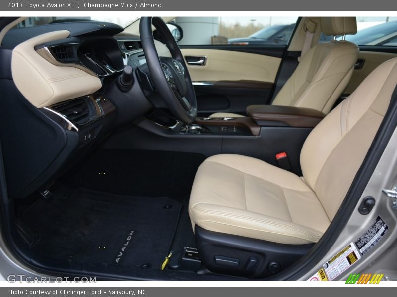 Champagne Mica / Almond 2013 Toyota Avalon XLE
