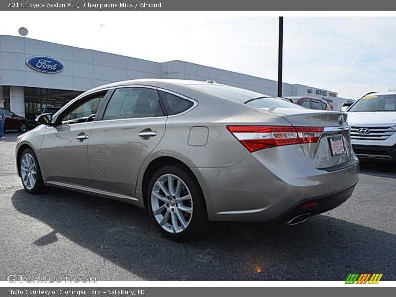 Champagne Mica / Almond 2013 Toyota Avalon XLE