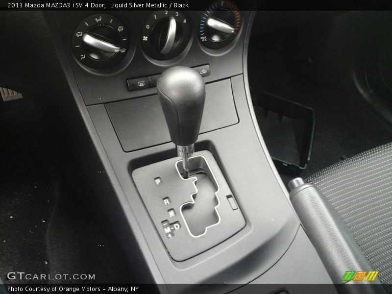 Liquid Silver Metallic / Black 2013 Mazda MAZDA3 i SV 4 Door