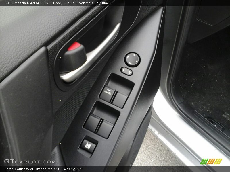 Liquid Silver Metallic / Black 2013 Mazda MAZDA3 i SV 4 Door