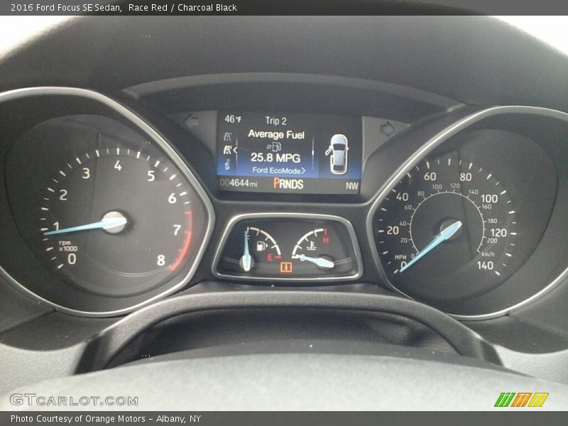 Race Red / Charcoal Black 2016 Ford Focus SE Sedan