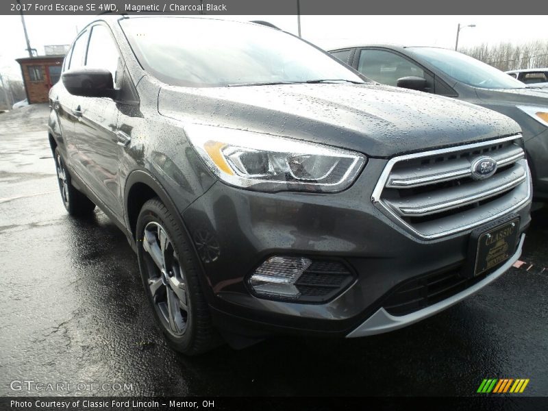 Magnetic / Charcoal Black 2017 Ford Escape SE 4WD