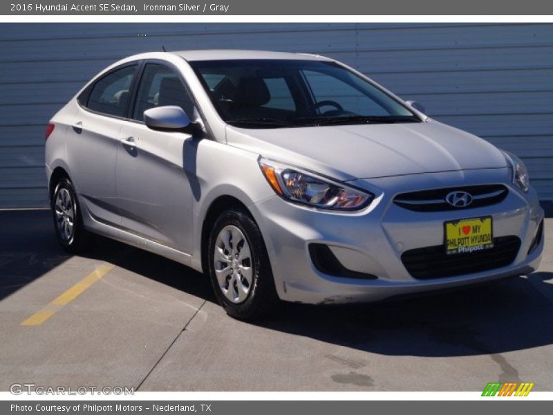 Ironman Silver / Gray 2016 Hyundai Accent SE Sedan