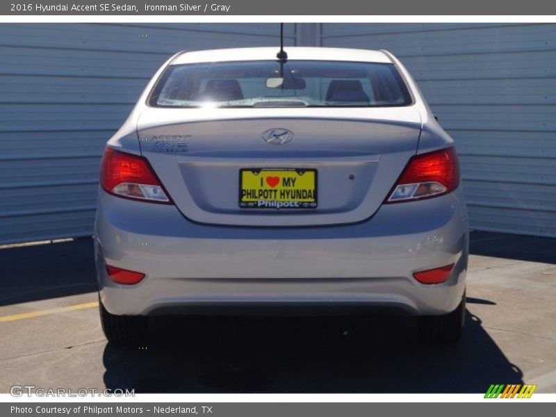 Ironman Silver / Gray 2016 Hyundai Accent SE Sedan