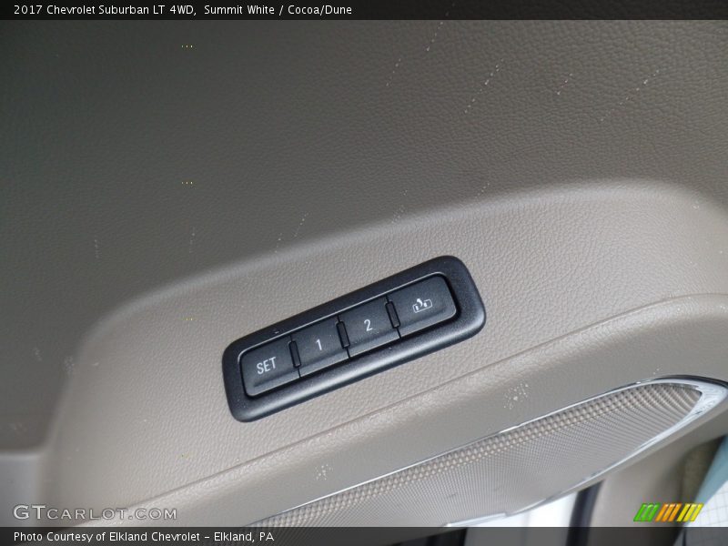 Summit White / Cocoa/Dune 2017 Chevrolet Suburban LT 4WD