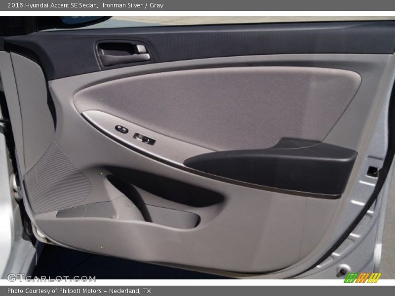 Ironman Silver / Gray 2016 Hyundai Accent SE Sedan