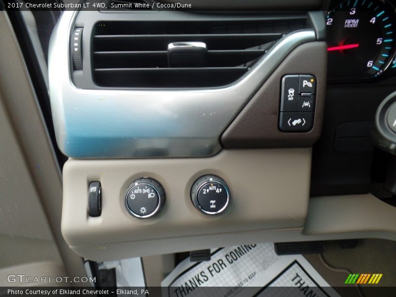 Summit White / Cocoa/Dune 2017 Chevrolet Suburban LT 4WD