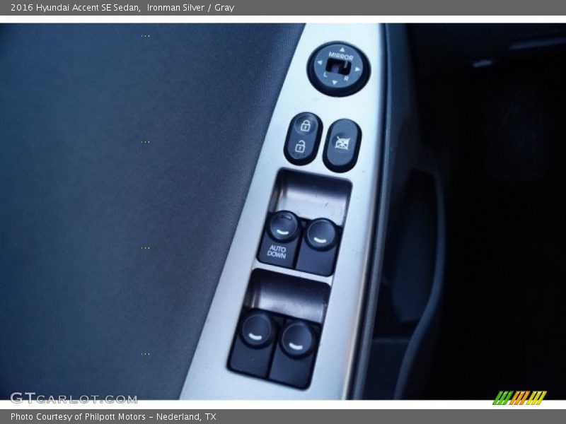 Ironman Silver / Gray 2016 Hyundai Accent SE Sedan