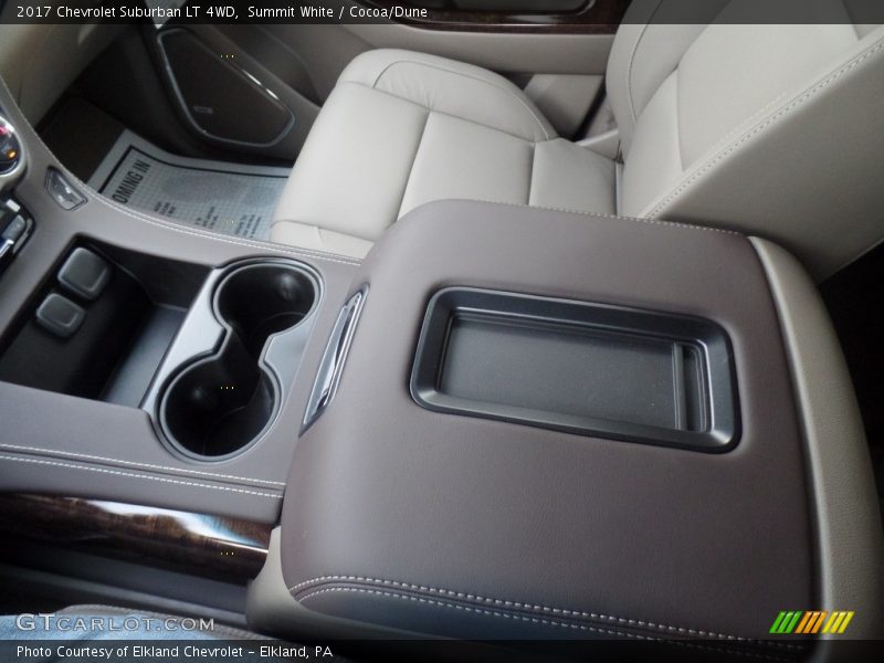 Summit White / Cocoa/Dune 2017 Chevrolet Suburban LT 4WD