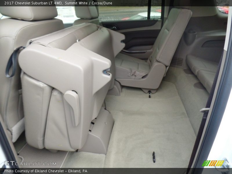 Summit White / Cocoa/Dune 2017 Chevrolet Suburban LT 4WD