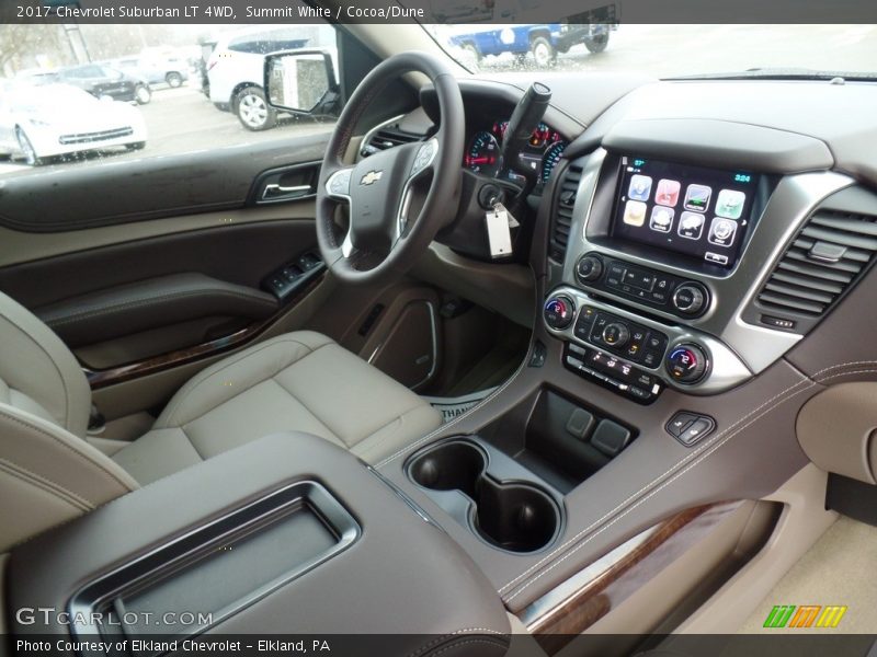 Summit White / Cocoa/Dune 2017 Chevrolet Suburban LT 4WD