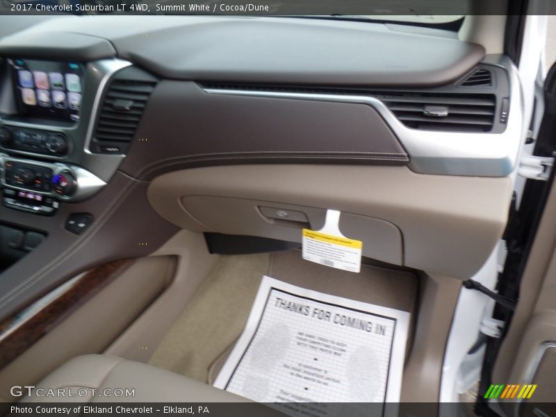 Summit White / Cocoa/Dune 2017 Chevrolet Suburban LT 4WD