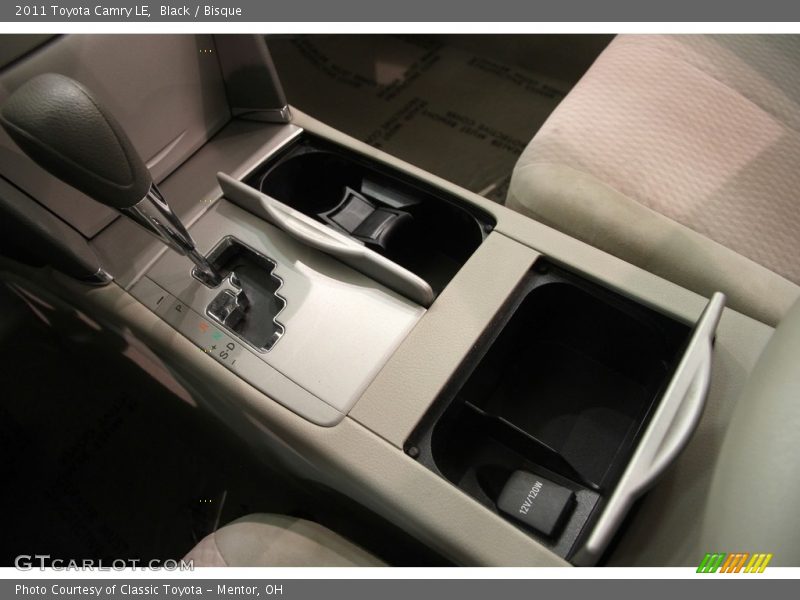 Black / Bisque 2011 Toyota Camry LE
