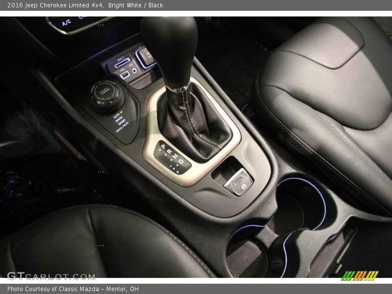 Bright White / Black 2016 Jeep Cherokee Limited 4x4