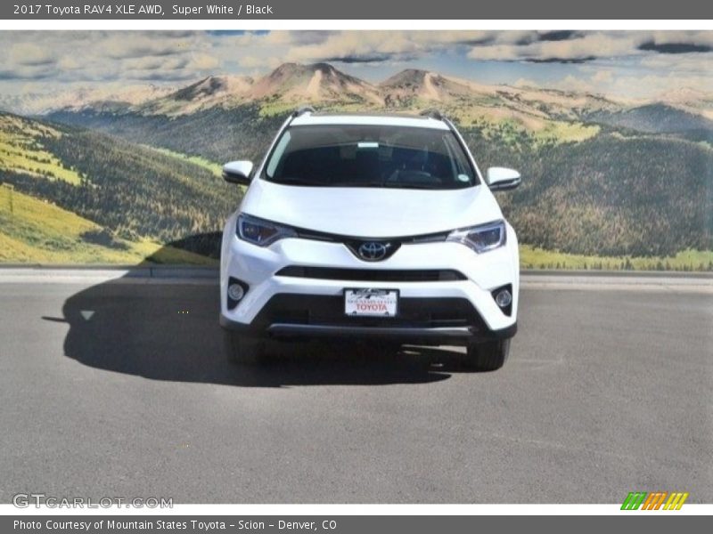 Super White / Black 2017 Toyota RAV4 XLE AWD
