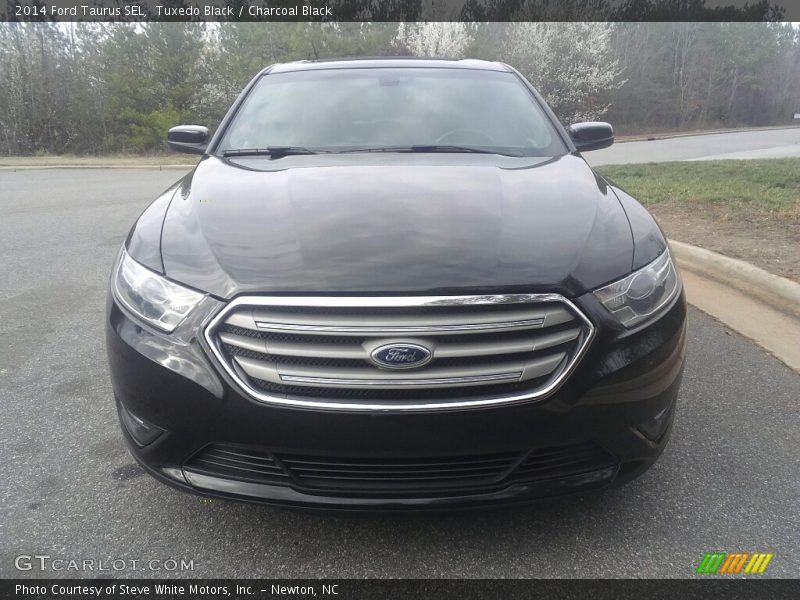 Tuxedo Black / Charcoal Black 2014 Ford Taurus SEL