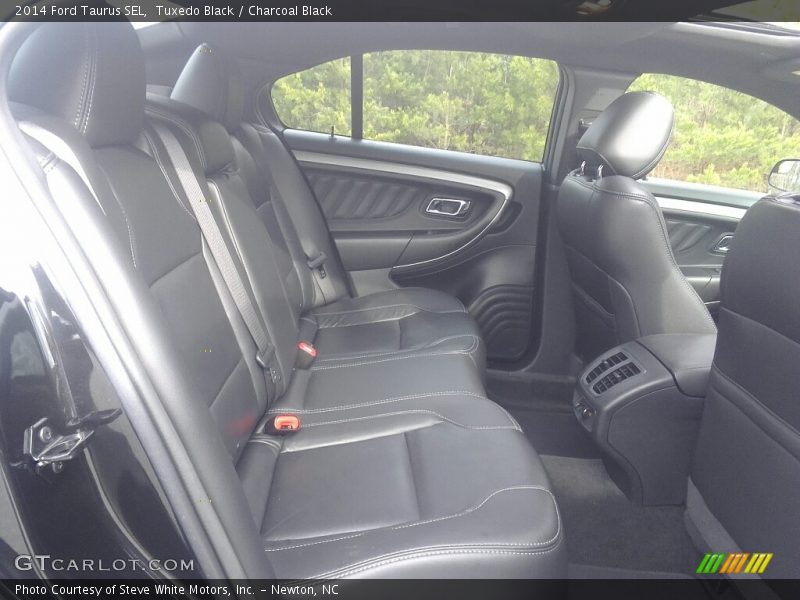 Tuxedo Black / Charcoal Black 2014 Ford Taurus SEL