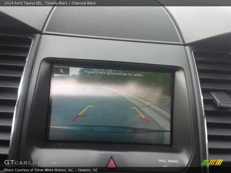Tuxedo Black / Charcoal Black 2014 Ford Taurus SEL
