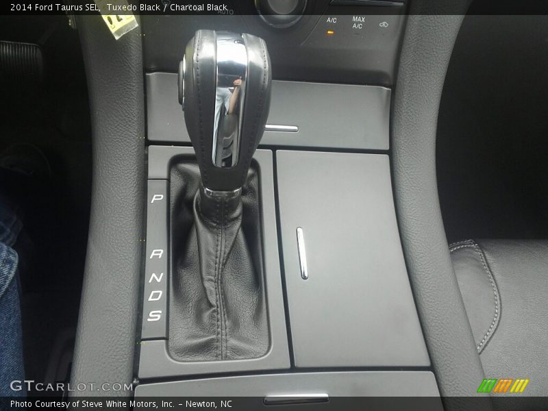 Tuxedo Black / Charcoal Black 2014 Ford Taurus SEL