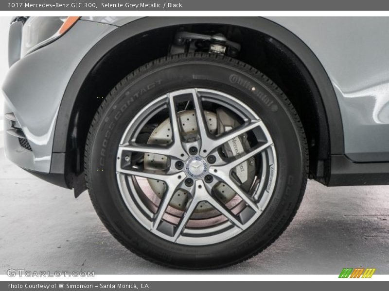 Selenite Grey Metallic / Black 2017 Mercedes-Benz GLC 300