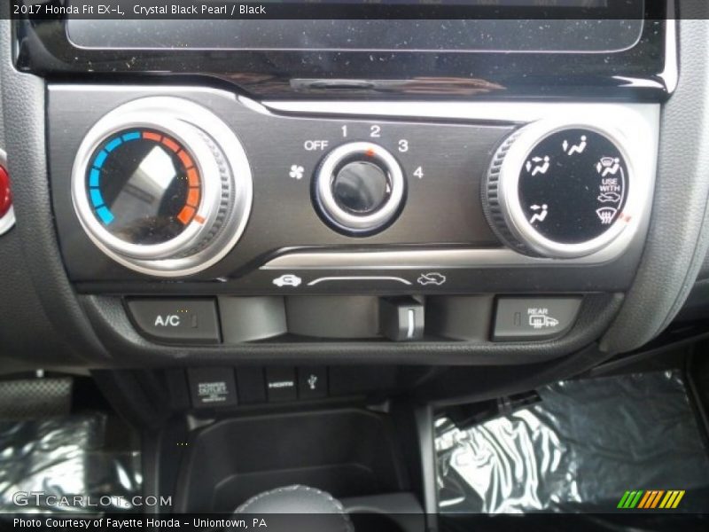 Controls of 2017 Fit EX-L