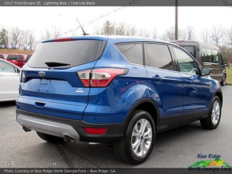 Lightning Blue / Charcoal Black 2017 Ford Escape SE