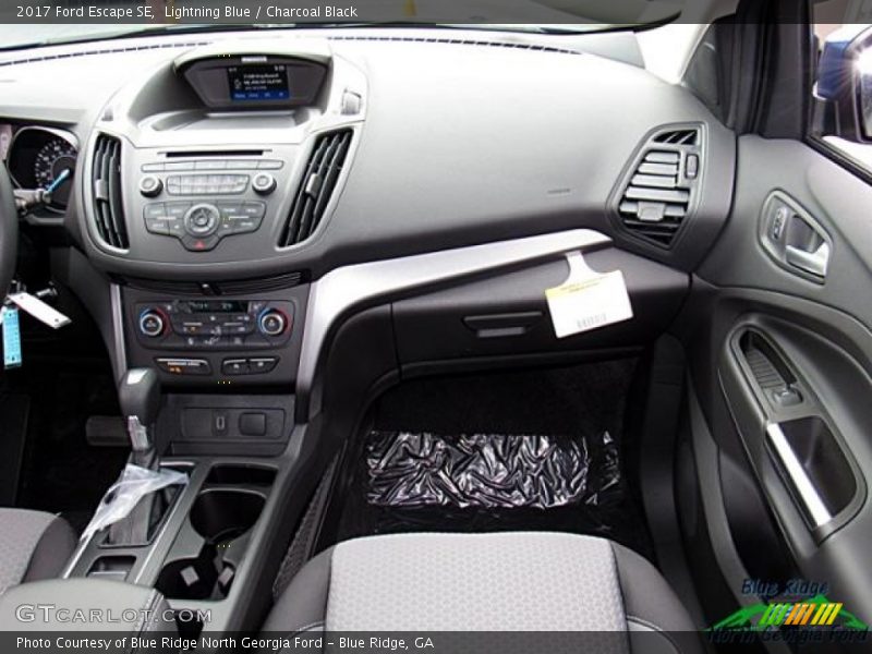 Lightning Blue / Charcoal Black 2017 Ford Escape SE