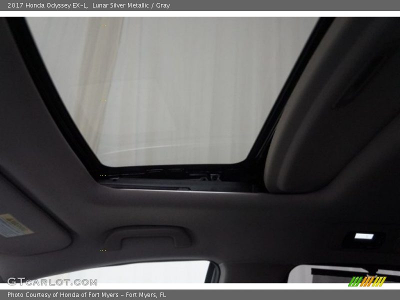 Lunar Silver Metallic / Gray 2017 Honda Odyssey EX-L