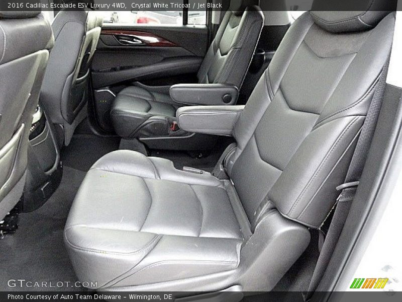 Crystal White Tricoat / Jet Black 2016 Cadillac Escalade ESV Luxury 4WD