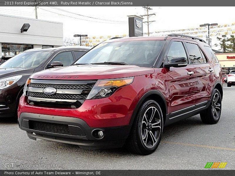 Front 3/4 View of 2013 Explorer Sport 4WD