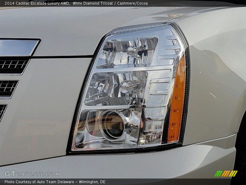 White Diamond Tricoat / Cashmere/Cocoa 2014 Cadillac Escalade Luxury AWD