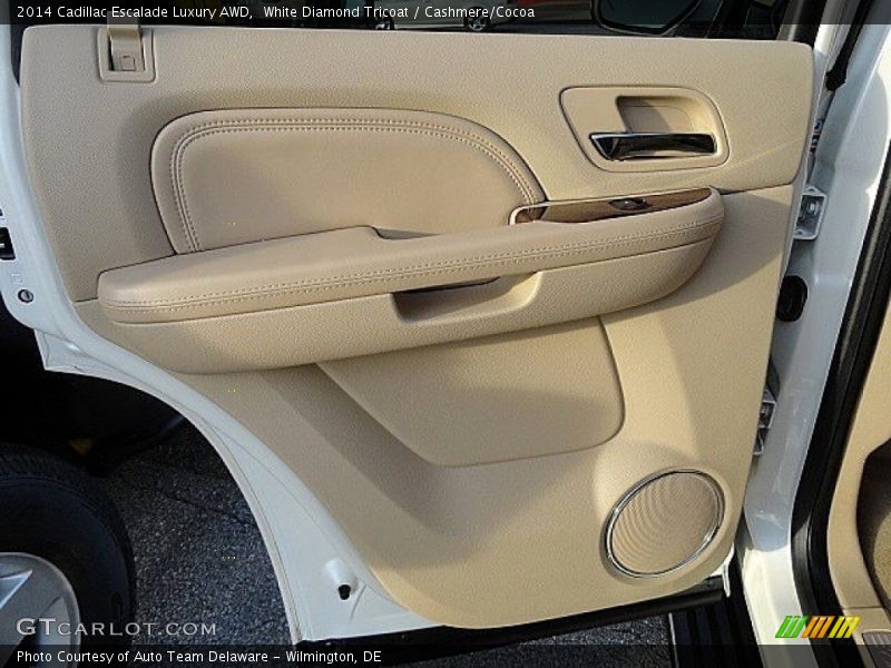 White Diamond Tricoat / Cashmere/Cocoa 2014 Cadillac Escalade Luxury AWD