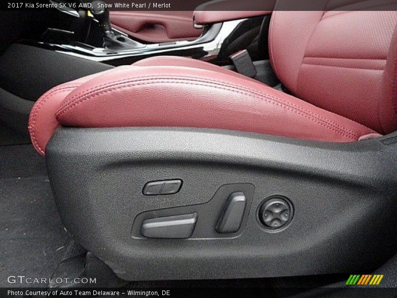 Front Seat of 2017 Sorento SX V6 AWD
