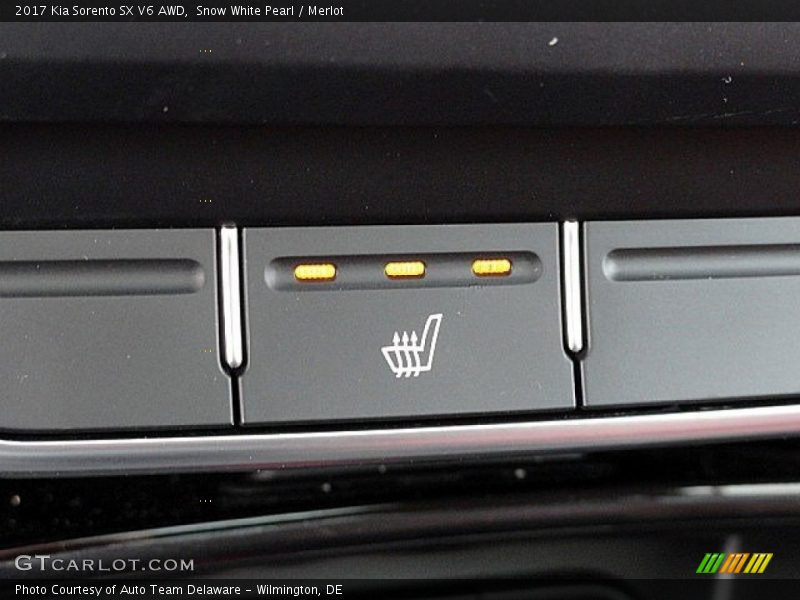 Controls of 2017 Sorento SX V6 AWD