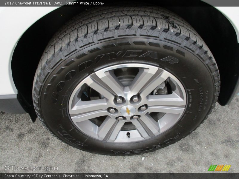 Summit White / Ebony 2017 Chevrolet Traverse LT AWD