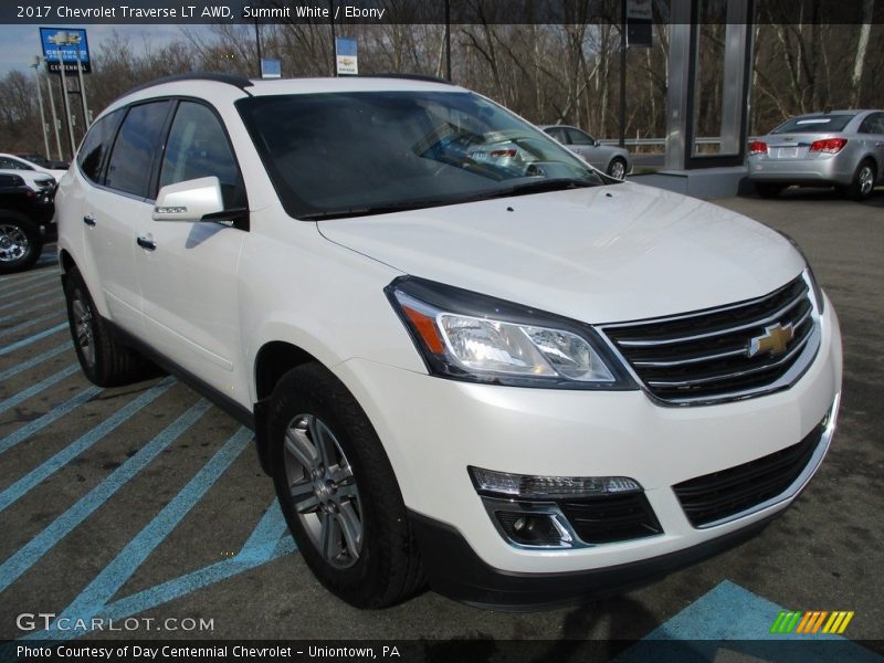 Summit White / Ebony 2017 Chevrolet Traverse LT AWD