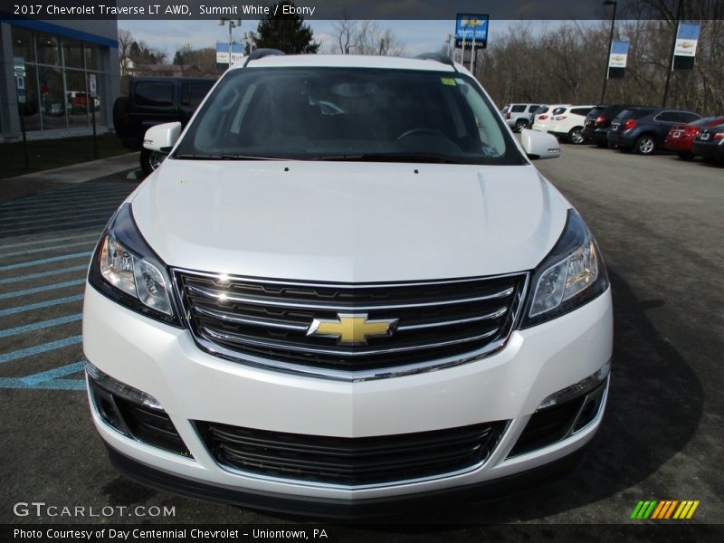 Summit White / Ebony 2017 Chevrolet Traverse LT AWD
