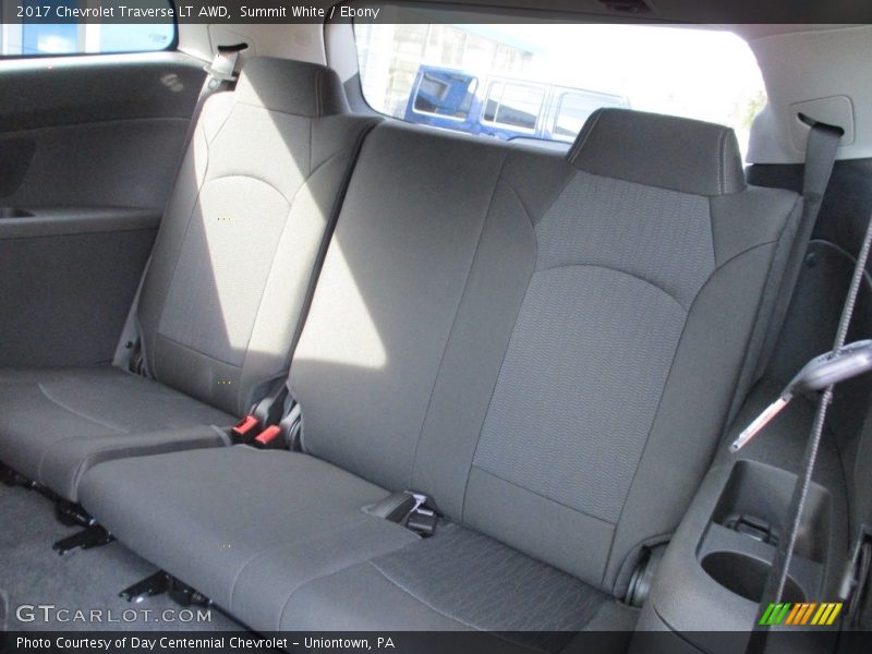 Summit White / Ebony 2017 Chevrolet Traverse LT AWD