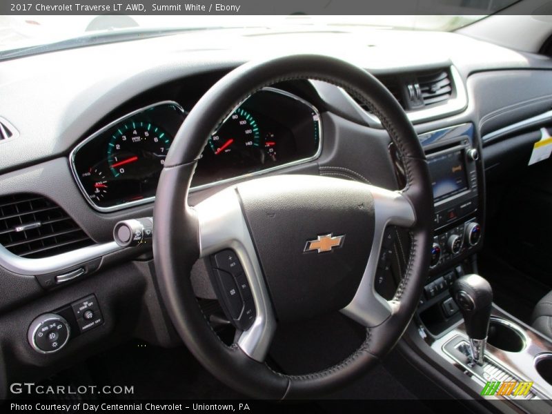 Summit White / Ebony 2017 Chevrolet Traverse LT AWD