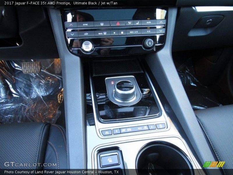 Ultimate Black / Jet w/Tan 2017 Jaguar F-PACE 35t AWD Prestige