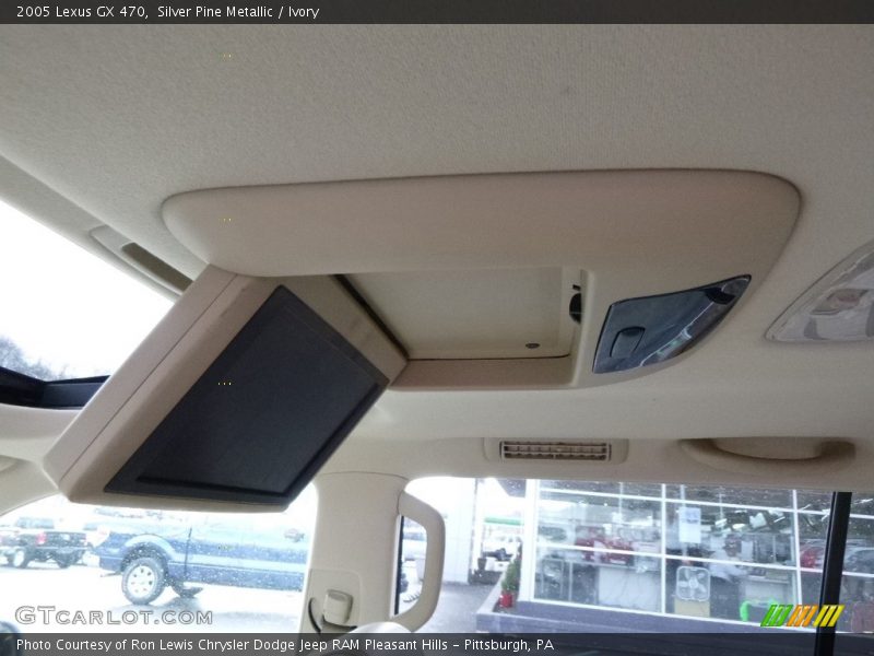 Silver Pine Metallic / Ivory 2005 Lexus GX 470