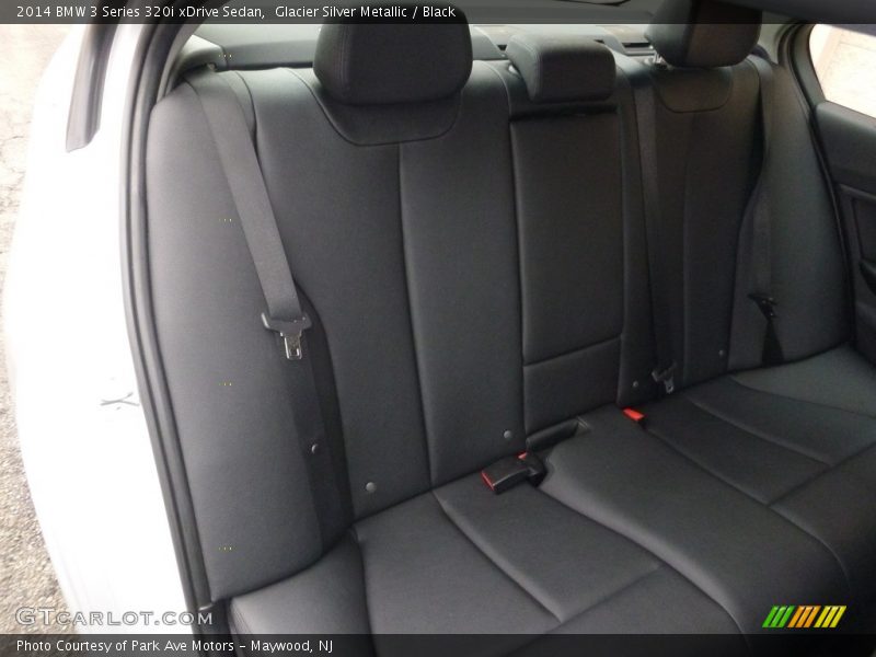 Glacier Silver Metallic / Black 2014 BMW 3 Series 320i xDrive Sedan