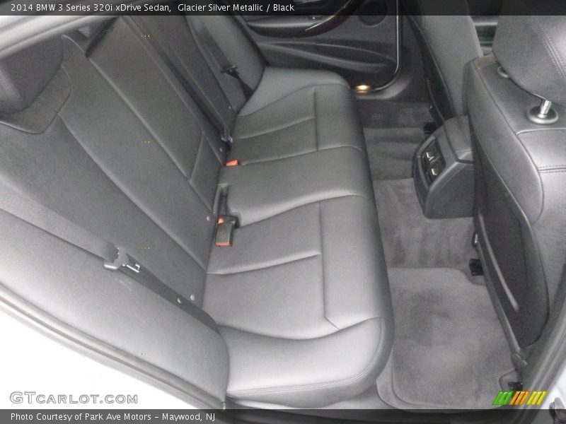 Glacier Silver Metallic / Black 2014 BMW 3 Series 320i xDrive Sedan