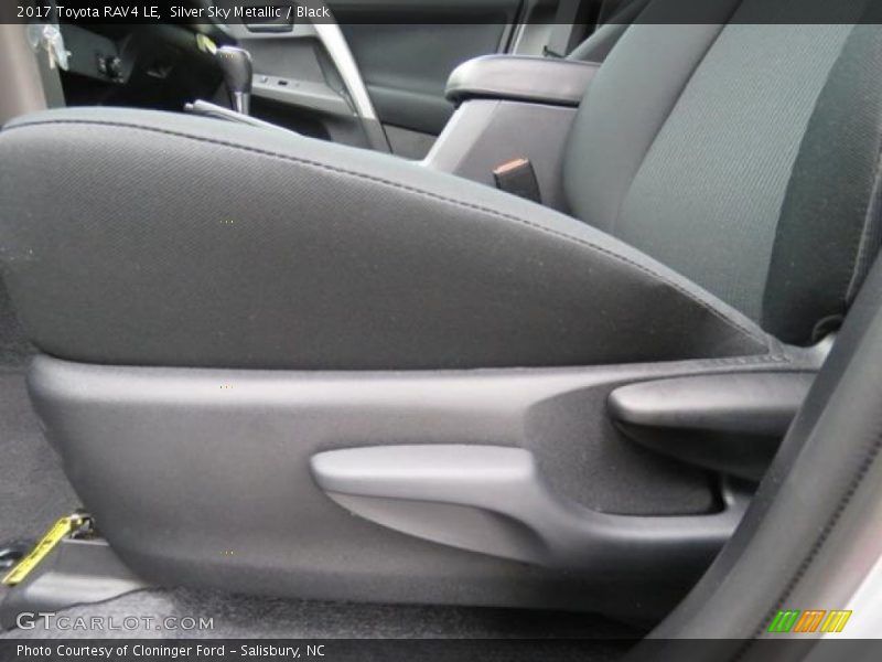 Silver Sky Metallic / Black 2017 Toyota RAV4 LE