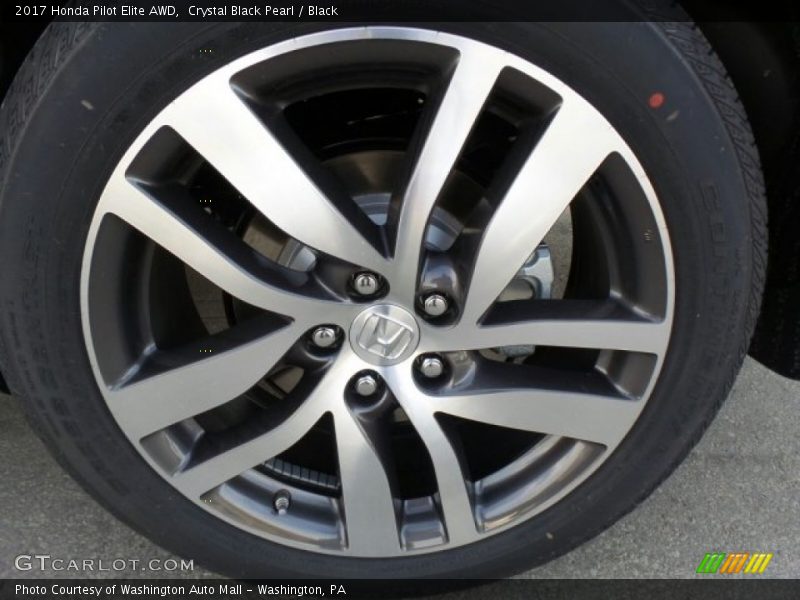 Crystal Black Pearl / Black 2017 Honda Pilot Elite AWD