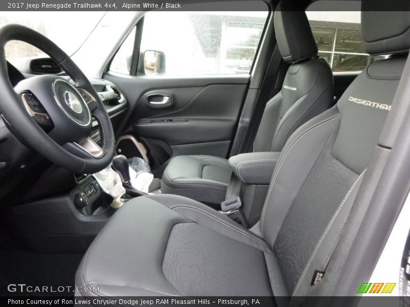 Alpine White / Black 2017 Jeep Renegade Trailhawk 4x4
