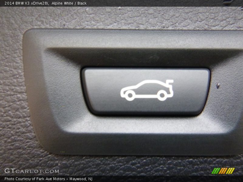 Alpine White / Black 2014 BMW X3 xDrive28i